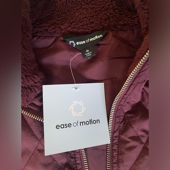 Women’s Winter Cozy Sherpa Quilted Vest Jacket||Medium NWT - Picture 2 of 4